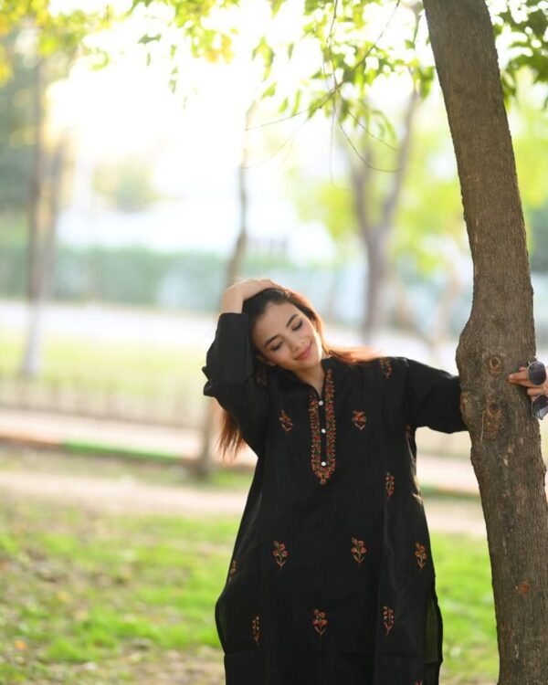 Black Mustard Floral Style – Zargoon Printed Lawn Top